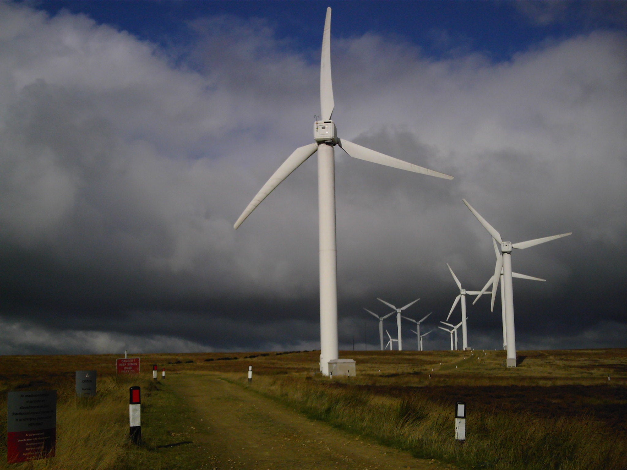 When lightning strikes: managing impacts on wind turbines - Power