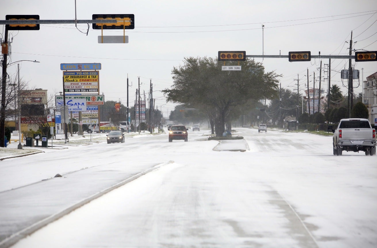 What to do at a stoplight if the power goes out, News