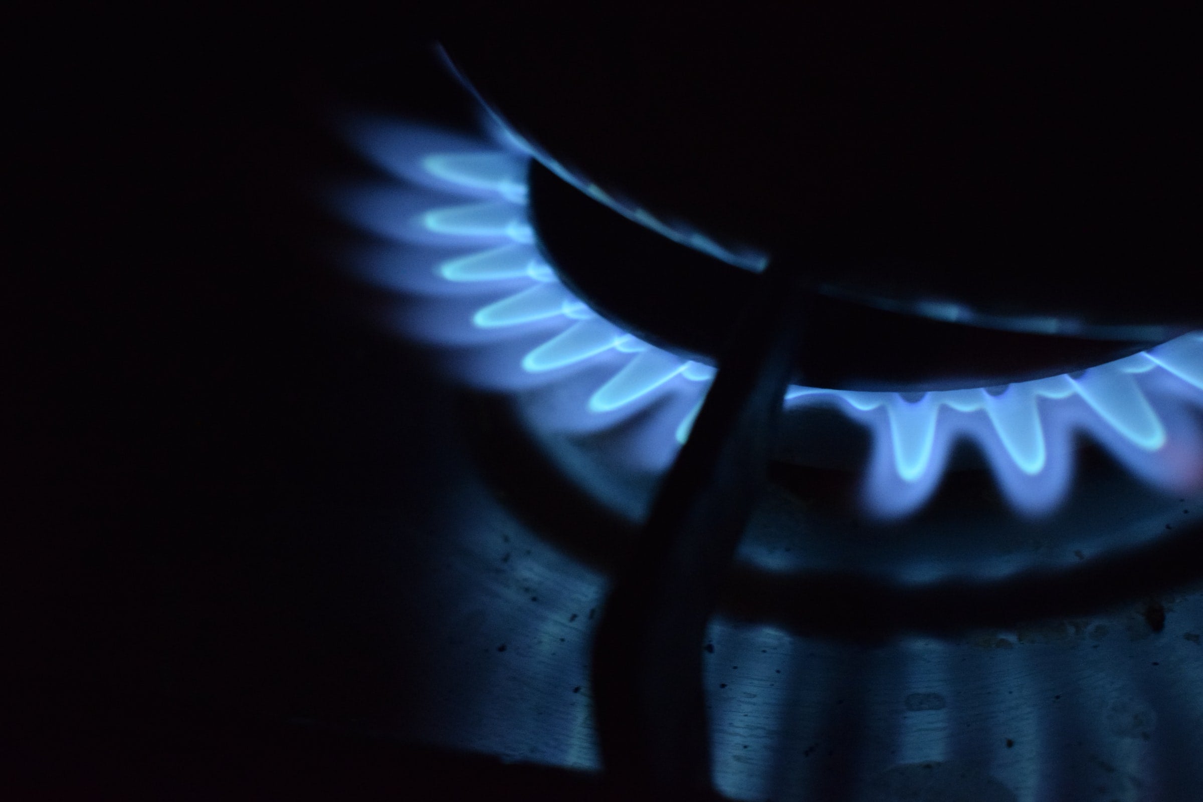 Inflated gas prices push two more UK utilities to bankruptcy