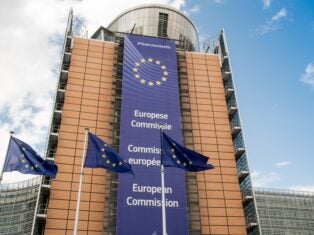 EU Commission proposal suggests mandatory solar rooftops