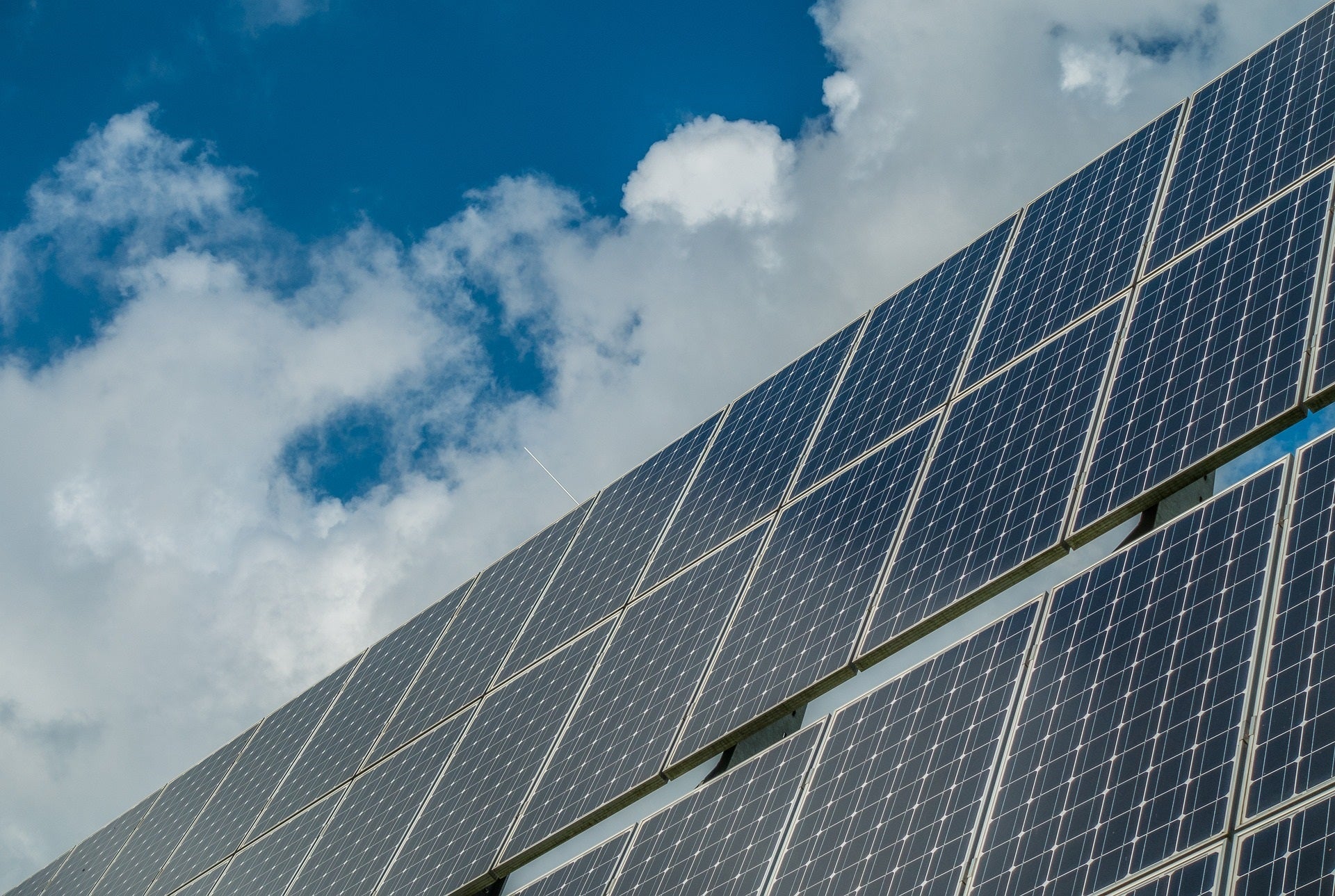 Clarifications underway for Qatar solar bids