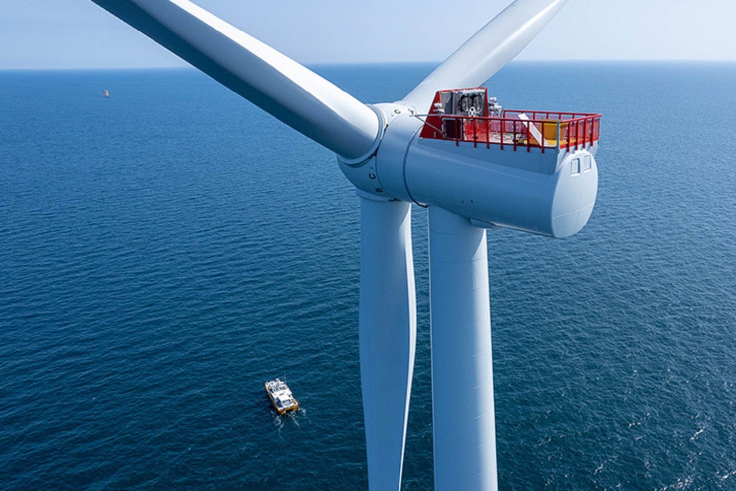 Le parc éolien de Saint-Brieuc Iberdrola au large de la France produit la première électricité