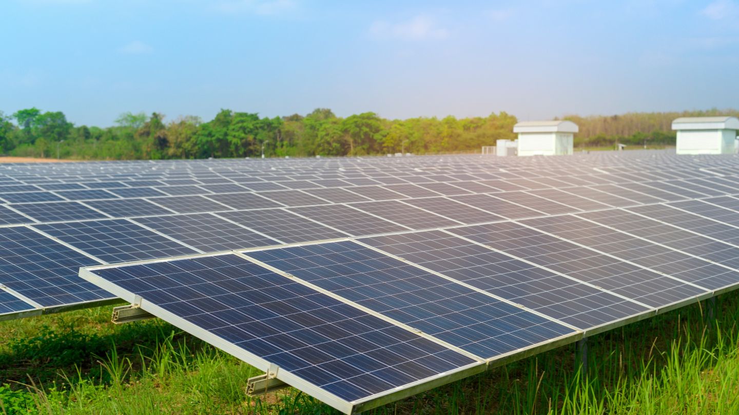 UK authority grants consent for Stonestreet Green Solar project