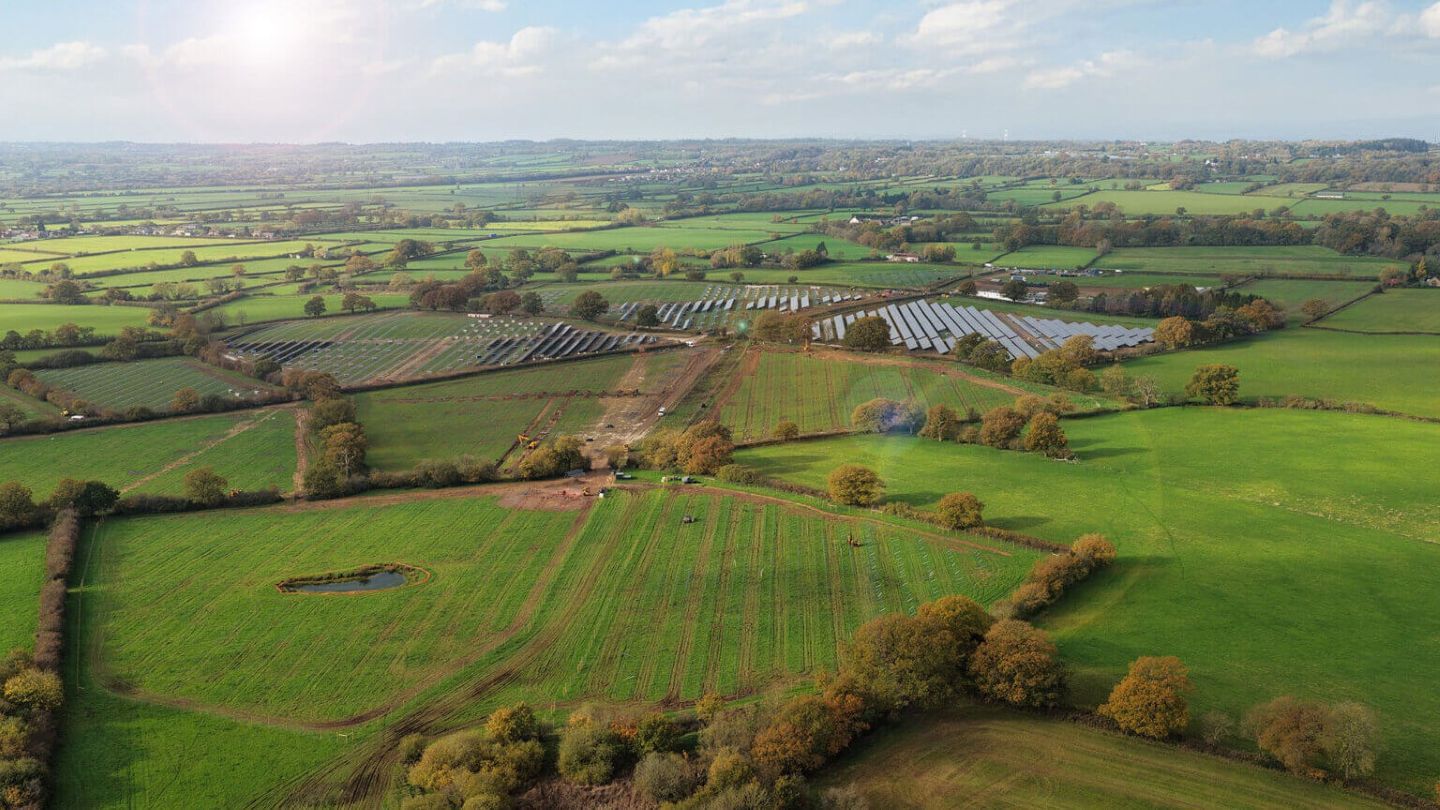 Belectric inks deal for 210MWp UK solar project