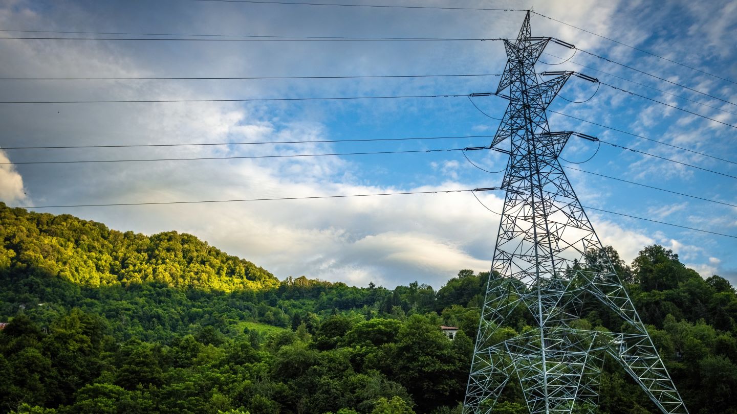 Hunter Transmission Project_shutterstock_2684705407