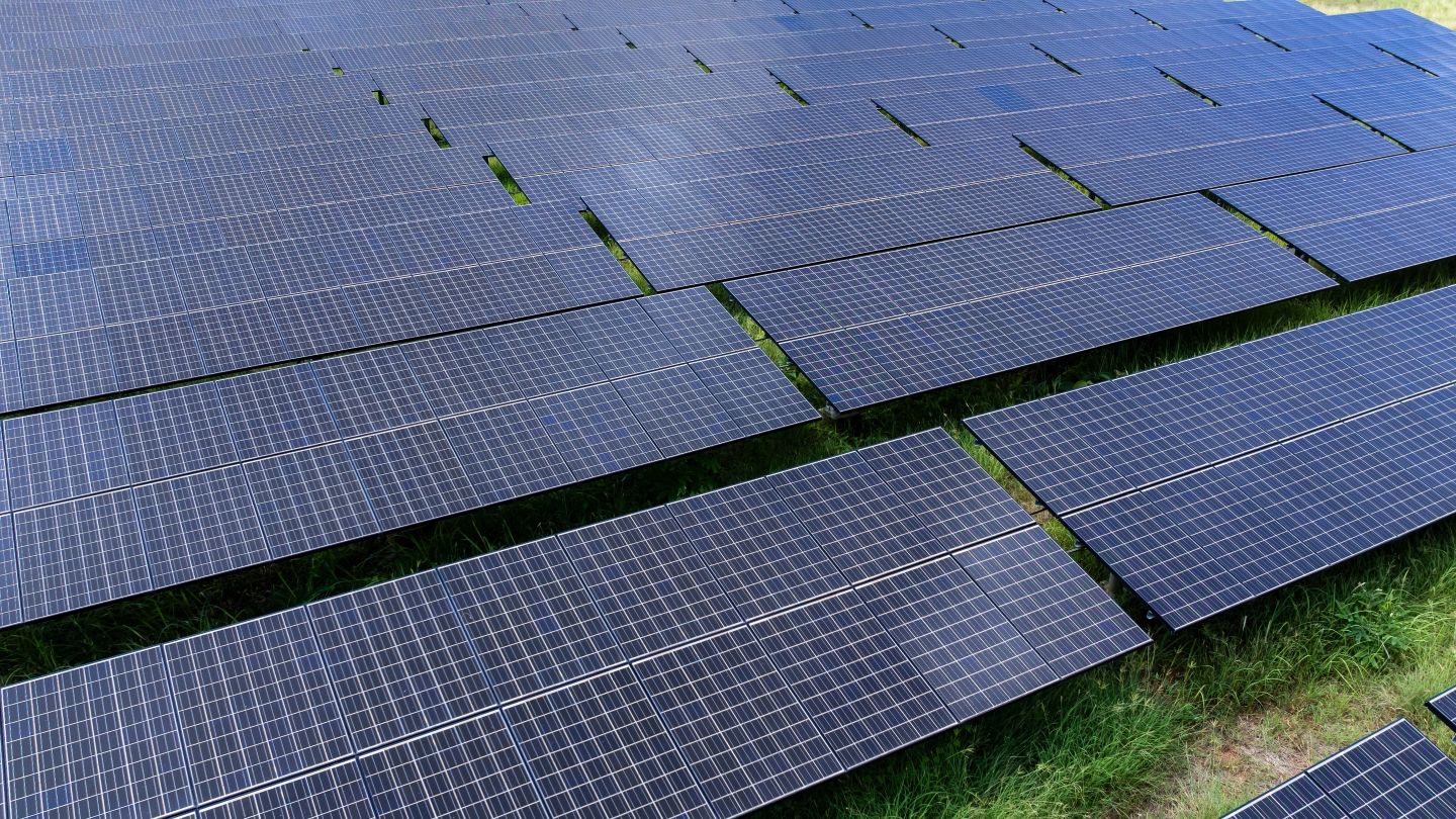 Hindustan Power closes financing for 435MWp solar project in India