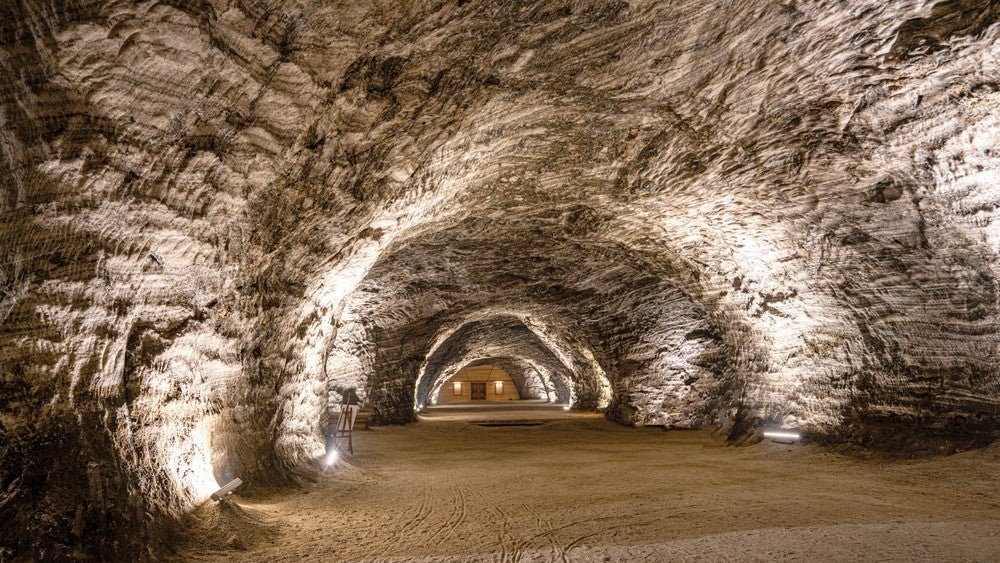 Breaking new ground: emerging underground energy storage technologies